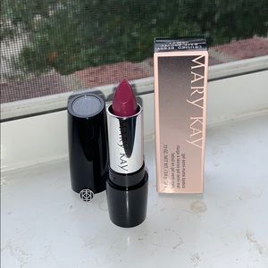 Mary Kay Semi-Matte Lipstick - Crushed Berry
